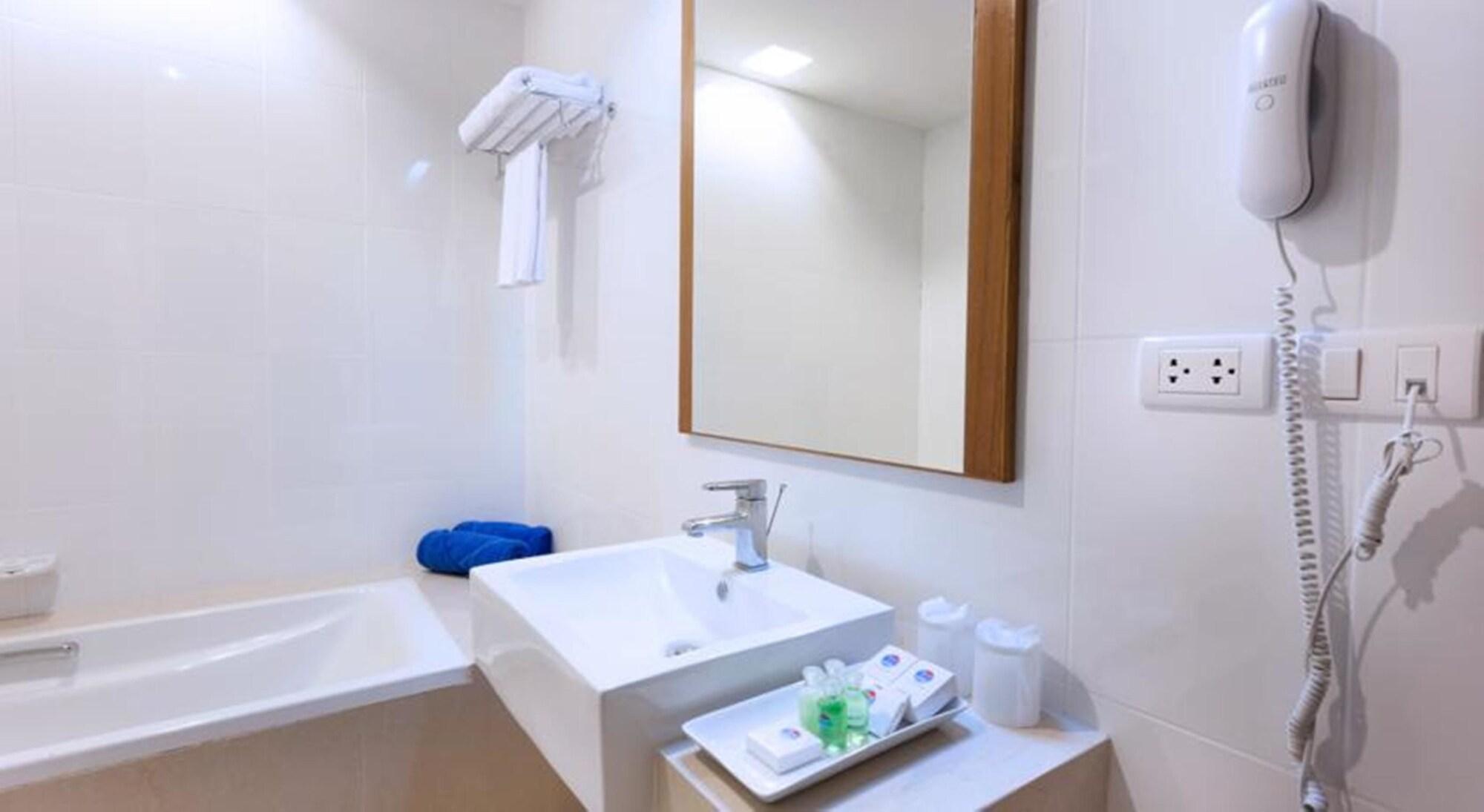 Rawai Princess Hotel Luaran gambar